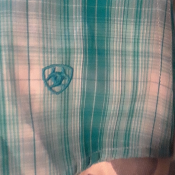 Blue ariat flannel button down - Picture 3 of 4